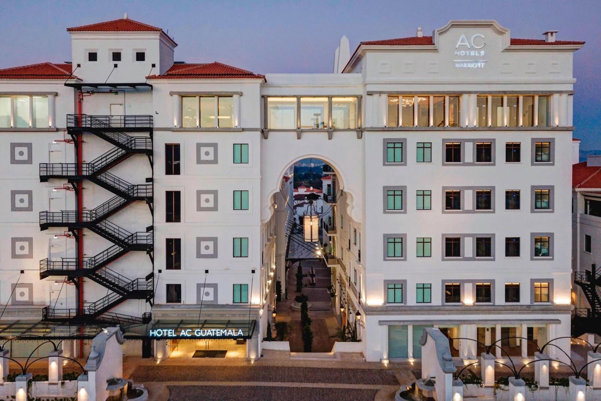 Ac Hotels By Marriott Гватемала Экстерьер фото